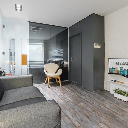 Guestready - A Polished Retreat Near St Catarina Apartment Porto Luaran gambar
