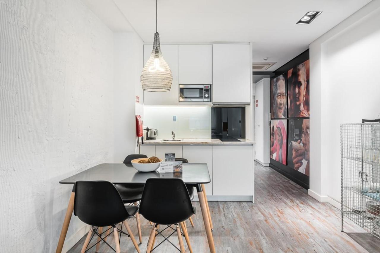 Guestready - A Polished Retreat Near St Catarina Apartment Porto Luaran gambar