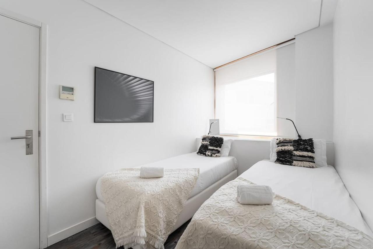 Guestready - A Polished Retreat Near St Catarina Apartment Porto Luaran gambar